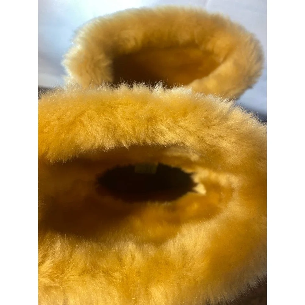 Timberland Glacier Goddess‎ girls wedge boots.